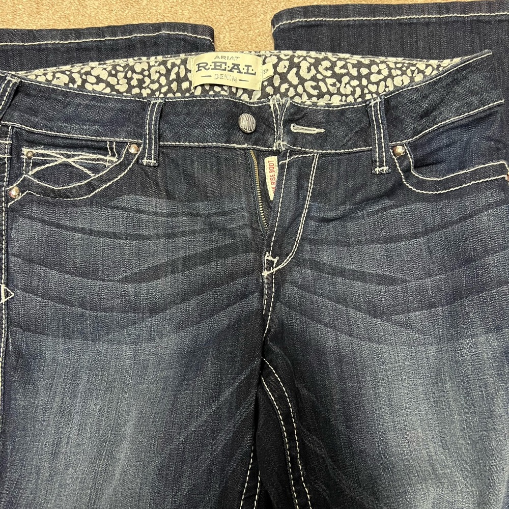 R.E.A.L. Ariat Jeans Low Rise Boot Size 33R NWOT